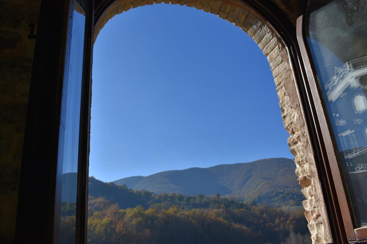 Agriturismo Marcofrate, A Retreat In The Nature Valtopina Exterior photo